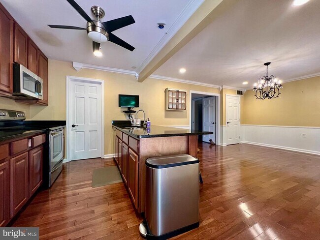 Foto del edificio - 1723 Dryden Way