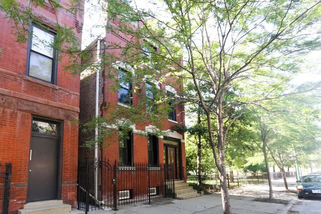 Foto principal - 1720 N Ashland Ave