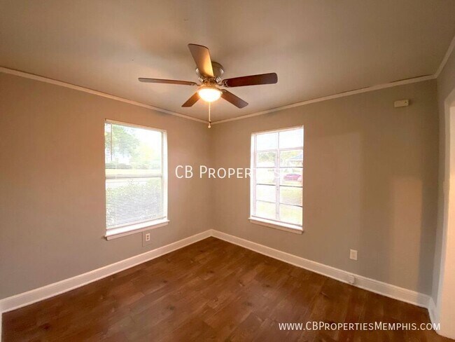 Foto del edificio - 1032 N Evergreen St