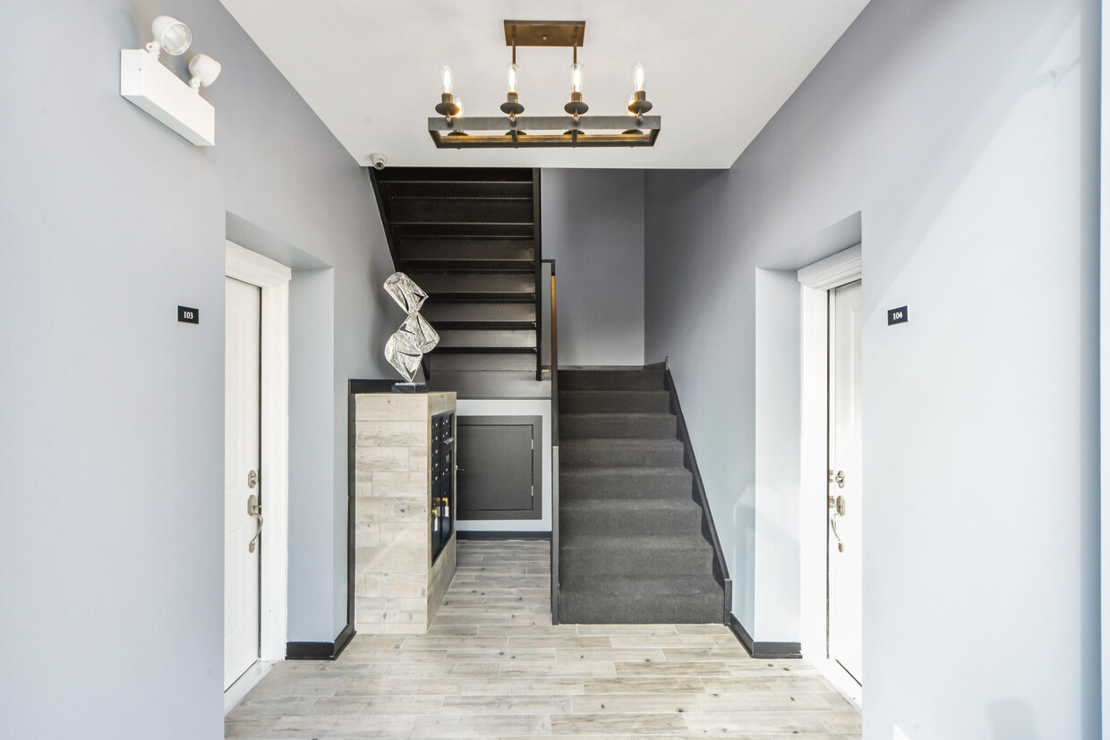 Foto principal - 3644 N Harlem Ave