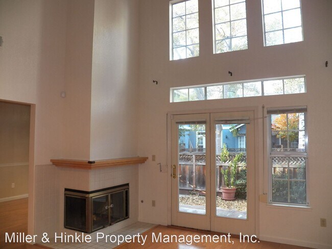 Building Photo - 2 br, 2.5 bath House - 2651 Heritage Park Cir
