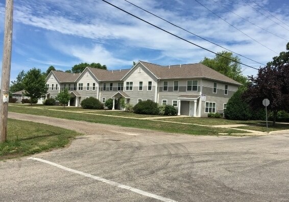 Primary Photo - Hawks Landing Townhomes
