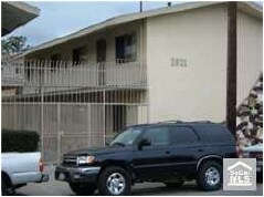Primary Photo - 2921 E Artesia Blvd