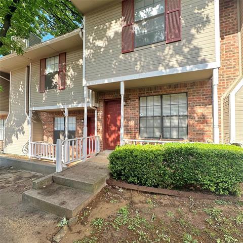 Foto principal - 929 W Hickory St