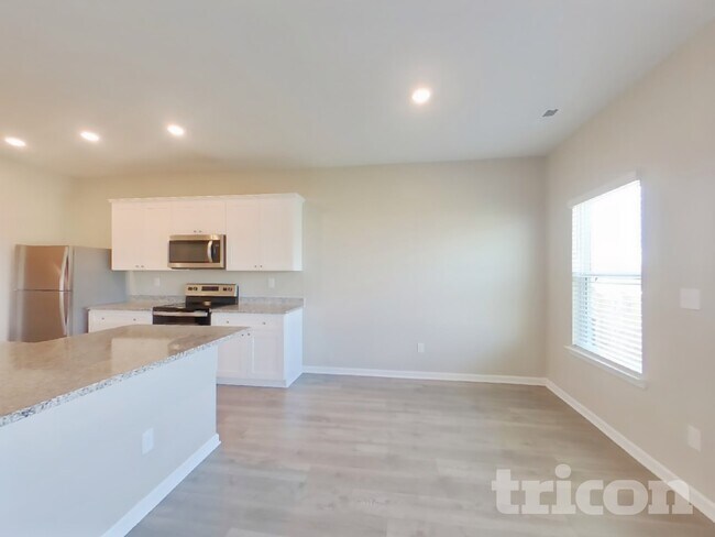 Building Photo - 126 Harvest Cir