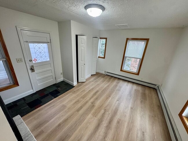 Building Photo - 17 Hudson St