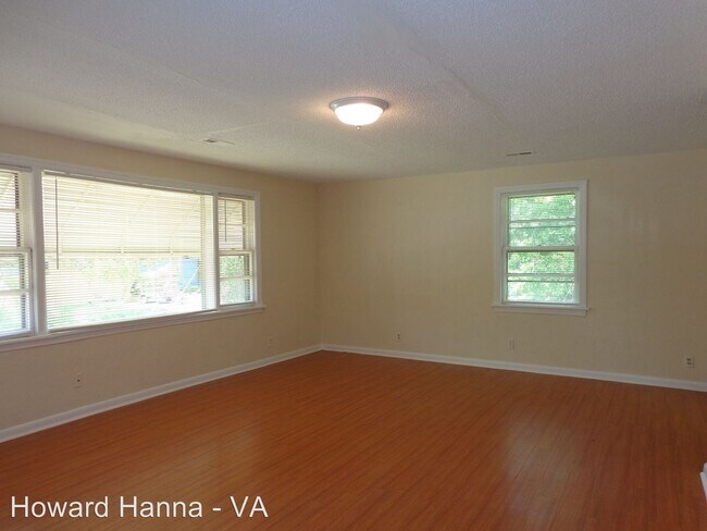 Building Photo - 3 br, 2 bath House - 2904 Somme Ave
