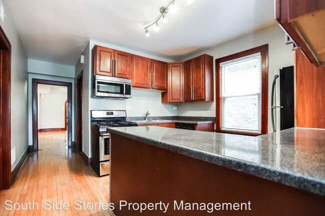 Foto del edificio - 6936 S Maplewood Ave
