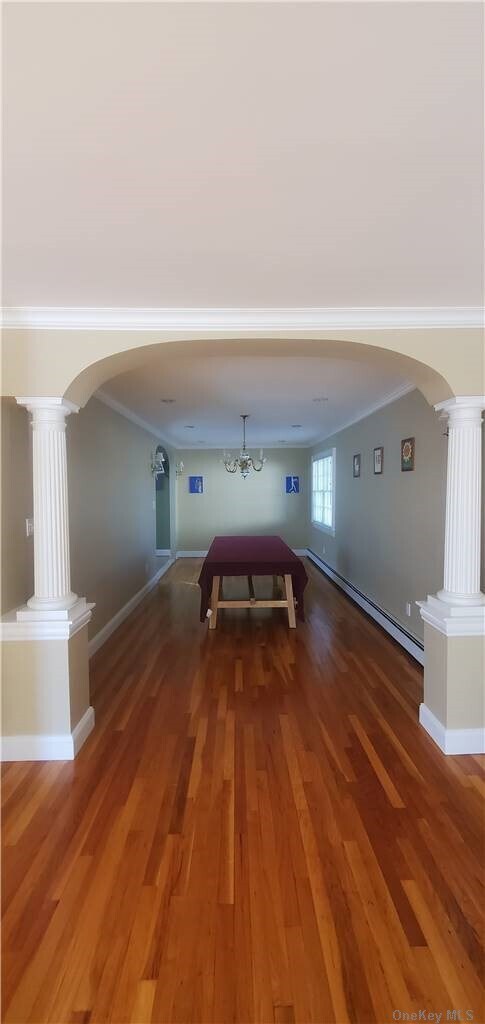 Building Photo - 9 Pickwick Dr W