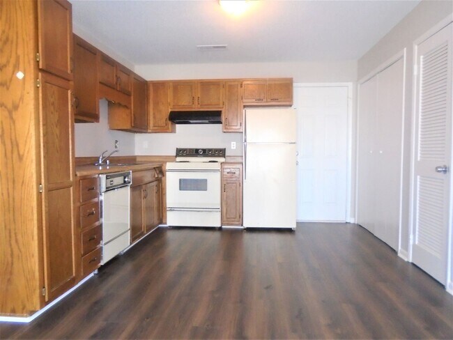 Building Photo - 1603 Glenn St SW