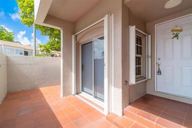 Foto del edificio - 6514 SW 128th Pl