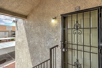 Building Photo - 2981 Country Manor Ln