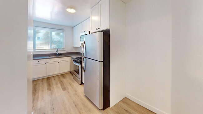Interior Photo - Hayden on Hollywood (7200)
