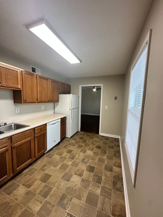 Building Photo - 10012 Michaele Ln