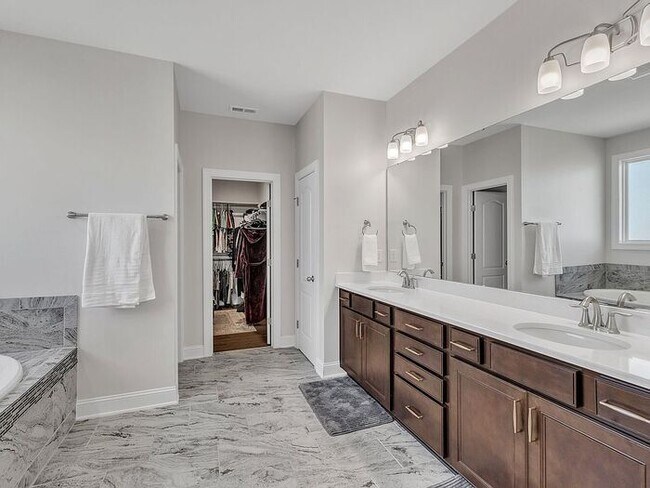 Building Photo - Build Equity While Leasing - Lease and Own...
