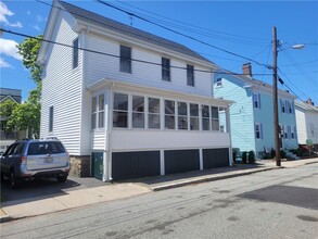 Building Photo - 11-11 Byrnes St