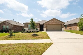 Building Photo - 2940 Lawson Dr
