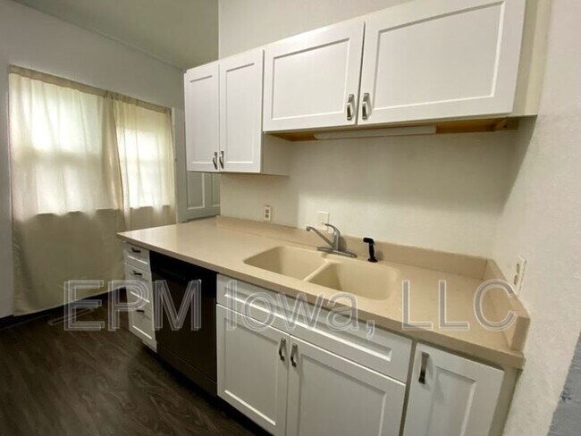 Foto del edificio - 1003 Grant Ave