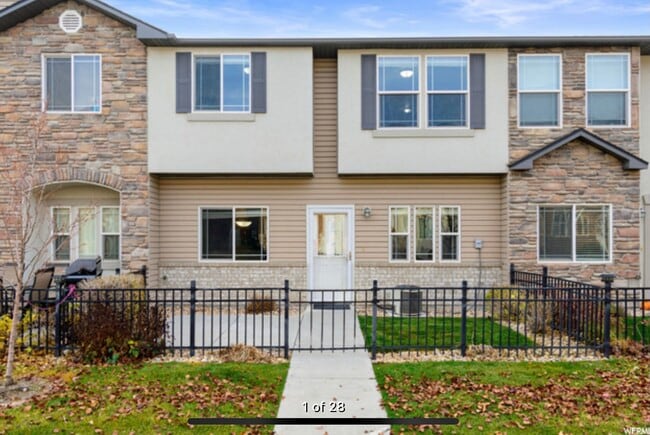 Building Photo - 1520 N 450 W