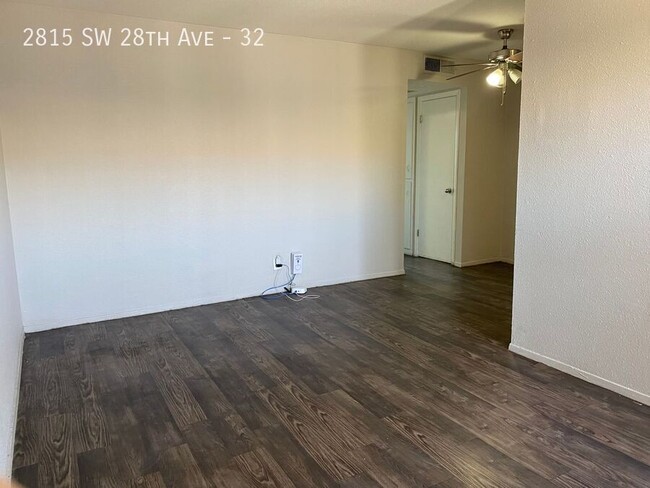 Building Photo - All bills paid! Ask about our move in spec...