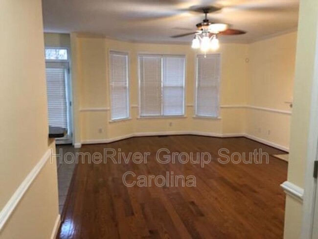 Building Photo - 226 Hodson Hall Dr
