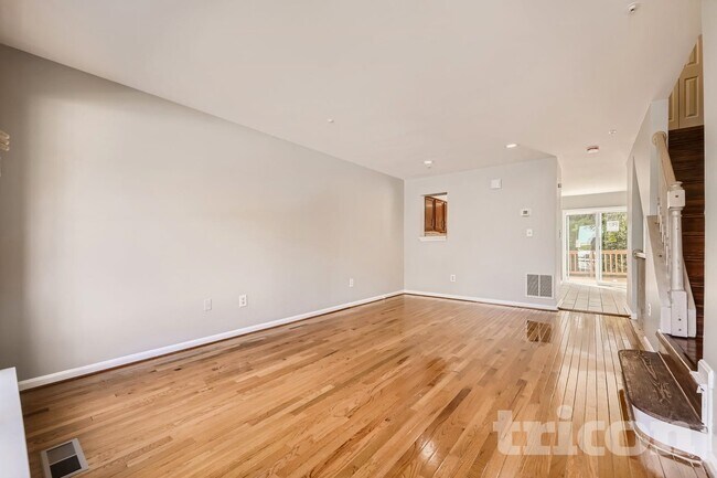 Foto del edificio - 4744 Wainwright Cir