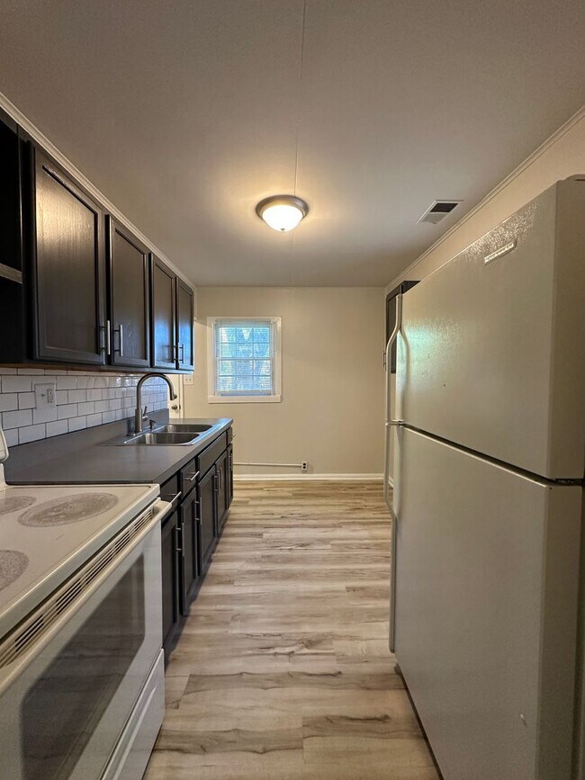 Foto del edificio - Fresh Start on the Southside | Modern Updates, Classic Charm