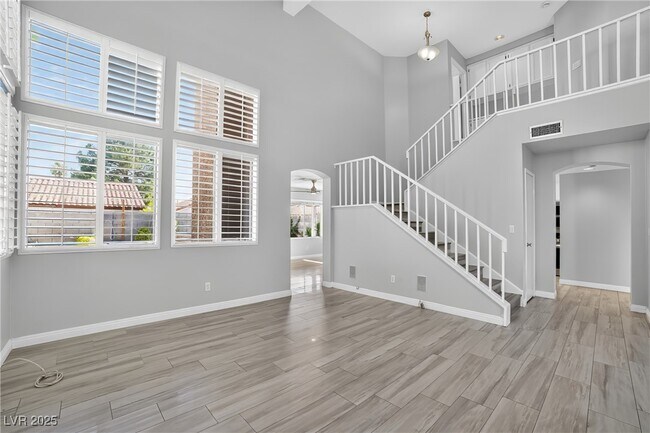 Foto del edificio - 636 Thornewood Pl