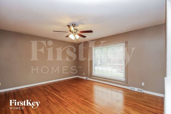 Foto del edificio - 704 Melrose St