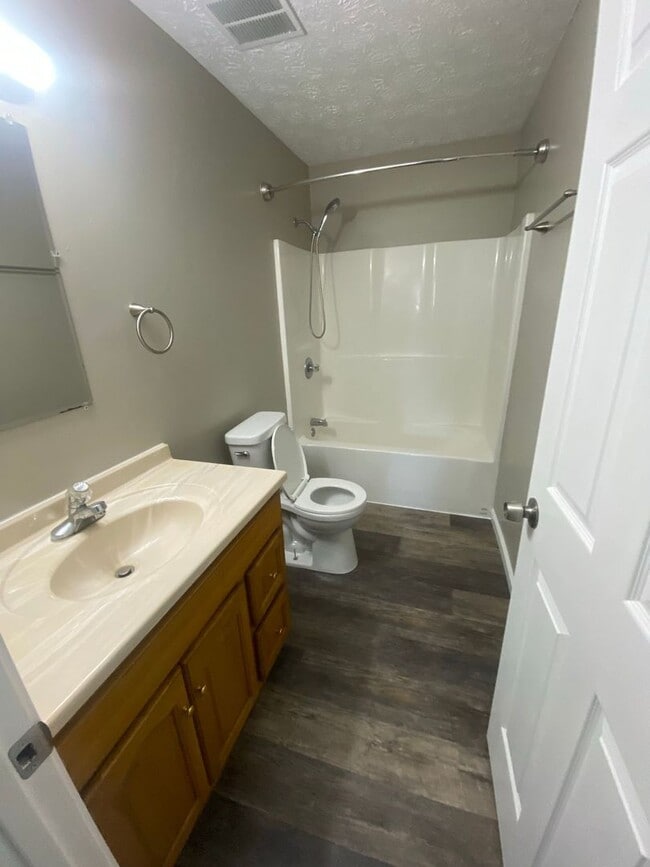 Foto del edificio - 3 bedroom 2 bath home