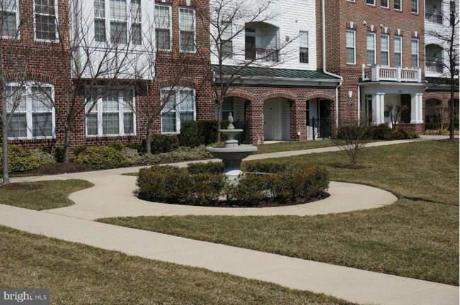 Foto del edificio - 5801 Clipper Ln