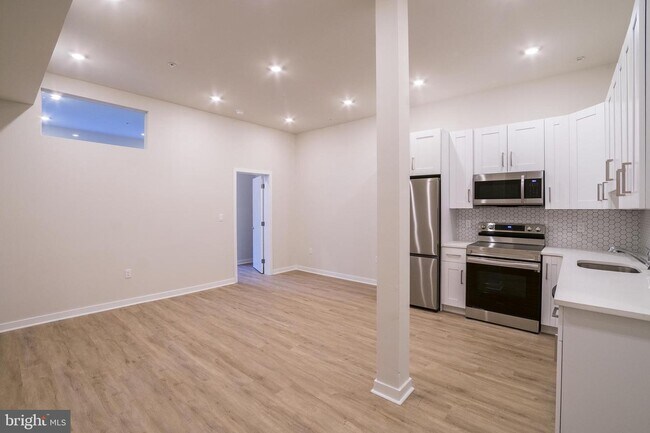 Building Photo - 1330-34 S Patton St