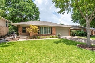 Building Photo - 11715 Sahara Way