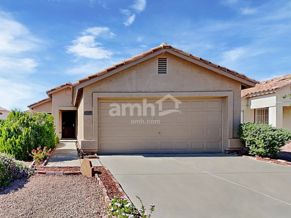 Foto principal - 12215 W Dahlia Dr