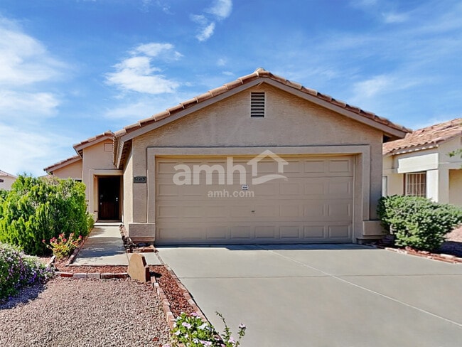 Building Photo - 12215 W Dahlia Dr