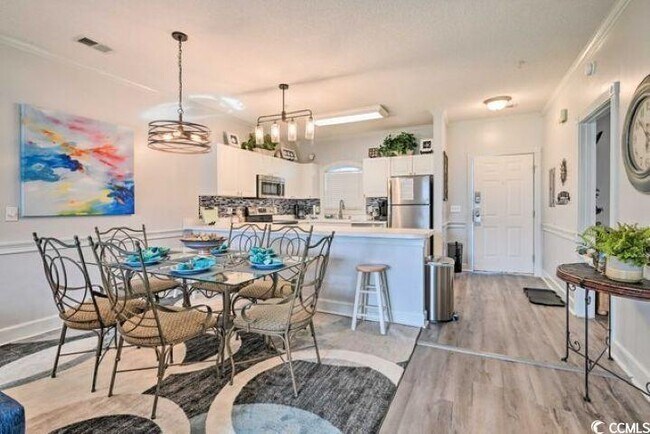 Foto del edificio - 4864 Carnation Cir