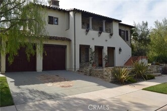 Building Photo - 2 Canyon Peak