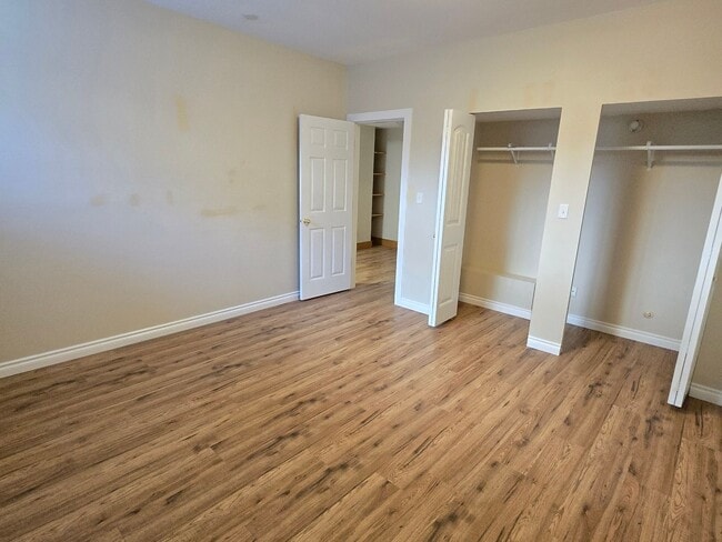 Building Photo - Spacious 2 Bedroom Basement – West Abbotsford