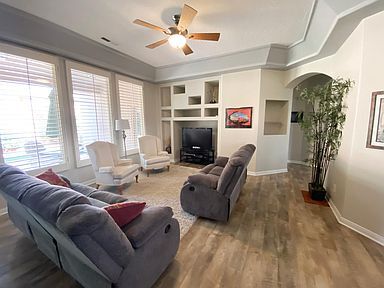 Foto del edificio - 1568 N Sage Dr