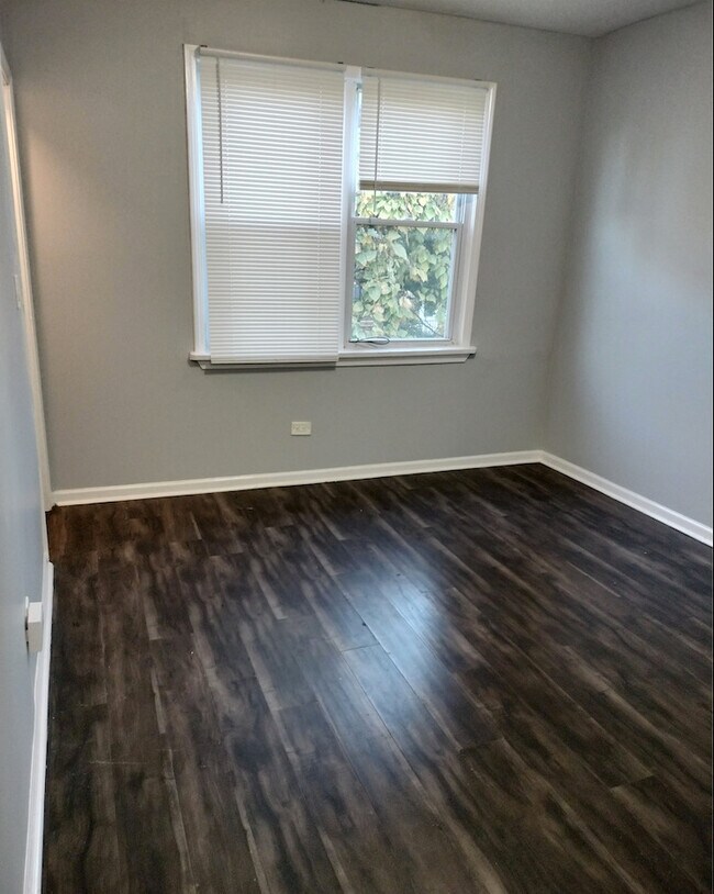 Foto del edificio - 8349 S Colfax Ave