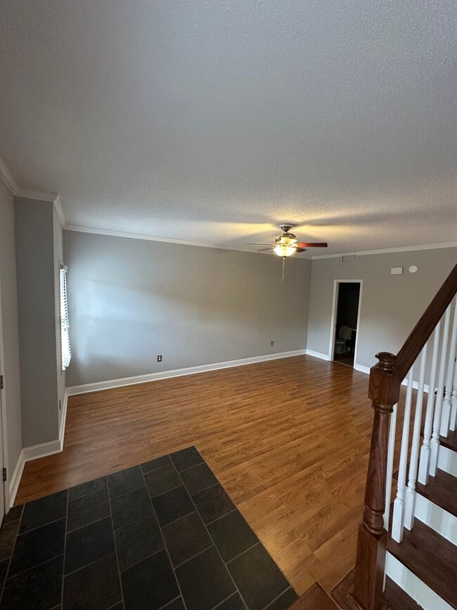 Building Photo - 2 bedroom, 2 1/2 bathroom condo