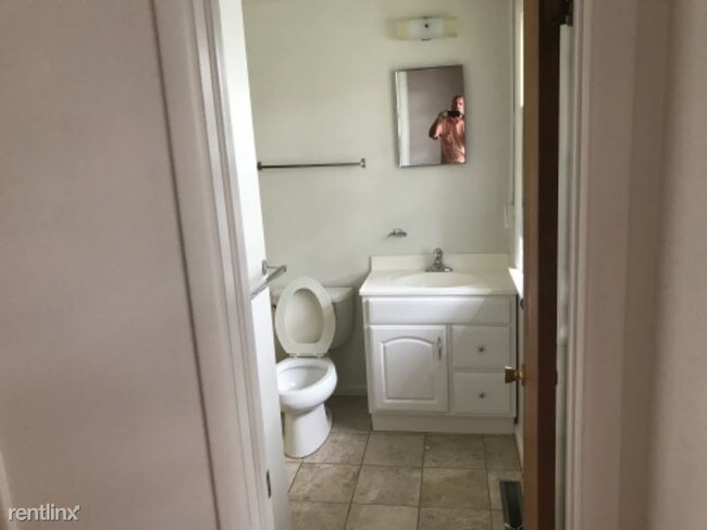 Foto del edificio - 1 br, 1 bath Apartment - 310 S. McKinley