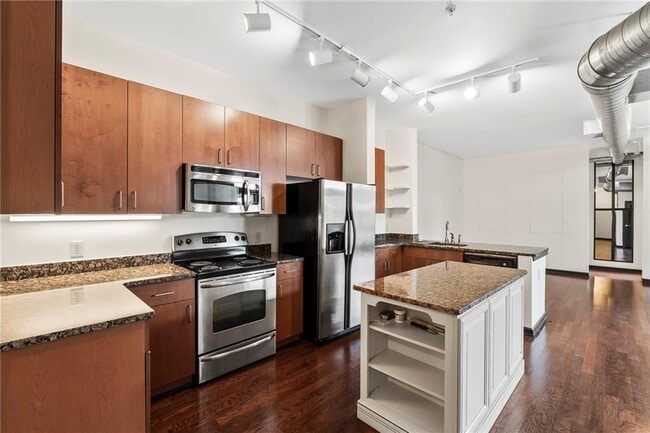 Foto del edificio - 5300 Peachtree Rd