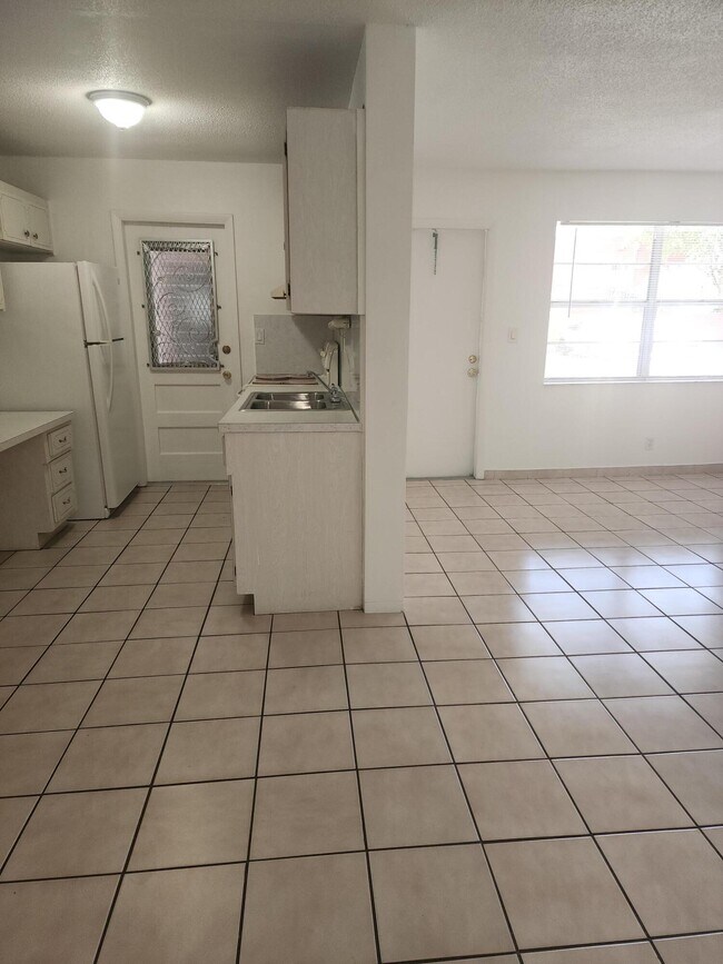 Foto del edificio - 1007 N 19th Ave