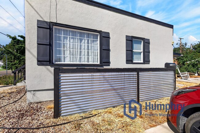 Foto del edificio - Bottom unit of Duplex