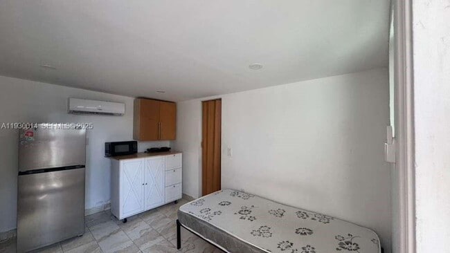 Foto del edificio - 20811 NW Miami Pl