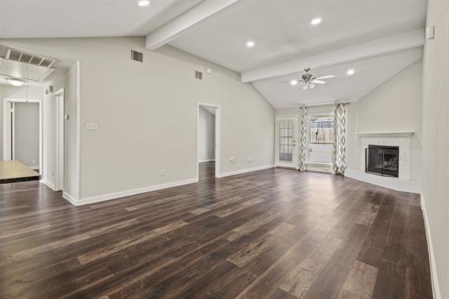Foto del edificio - 1117 Bellmont Ct