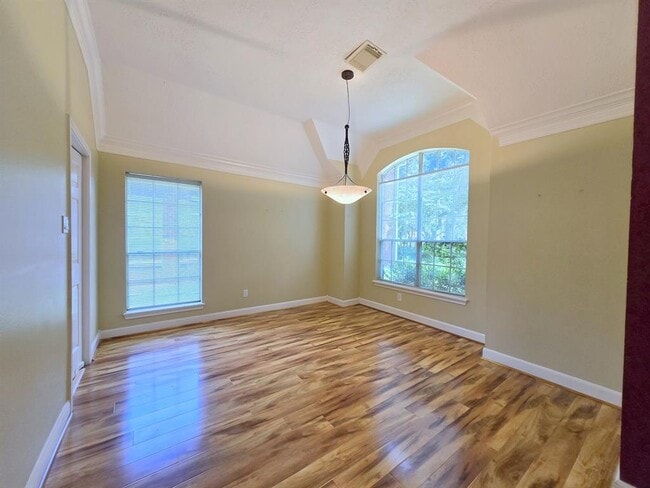 Building Photo - 5118 Rebel Ridge Dr