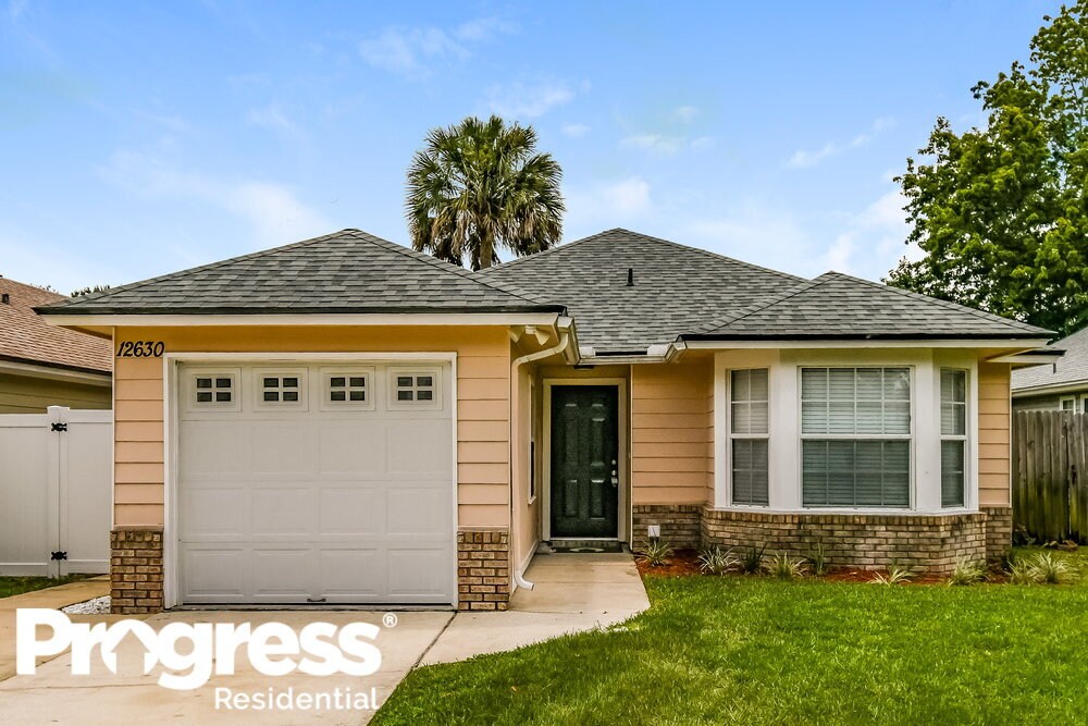 12630 Ashmore Green Dr N, Jacksonville, FL 32246 House Rental in