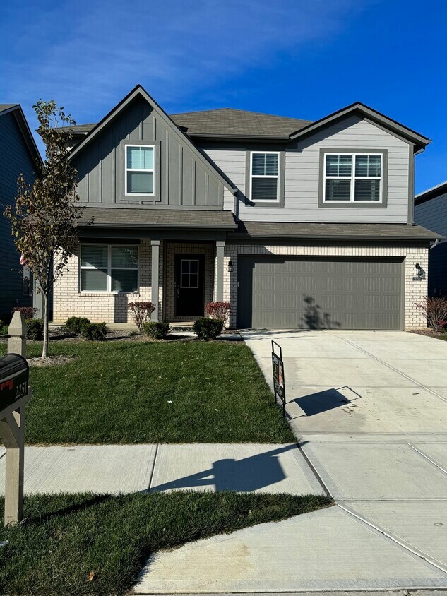 2251 S Carlota Dr, New Palestine, IN 46163 House Rental in New